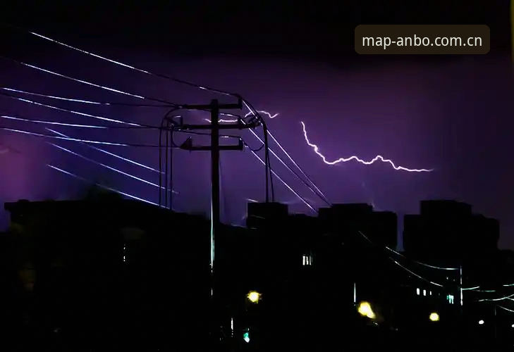 气象数据控的费城雨夜：法国vs伊拉克雷暴风险60%怎么算出来的？